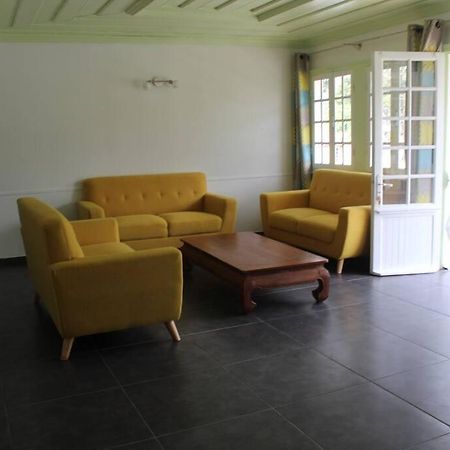 Le Pic Des Chevres Villa Salazie Exterior photo